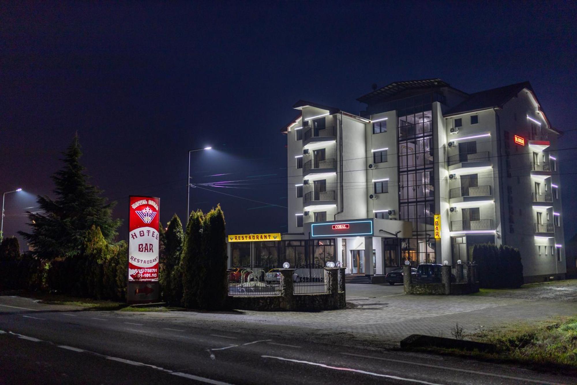 Hotel Coral Σάτου Μάρε Εξωτερικό φωτογραφία