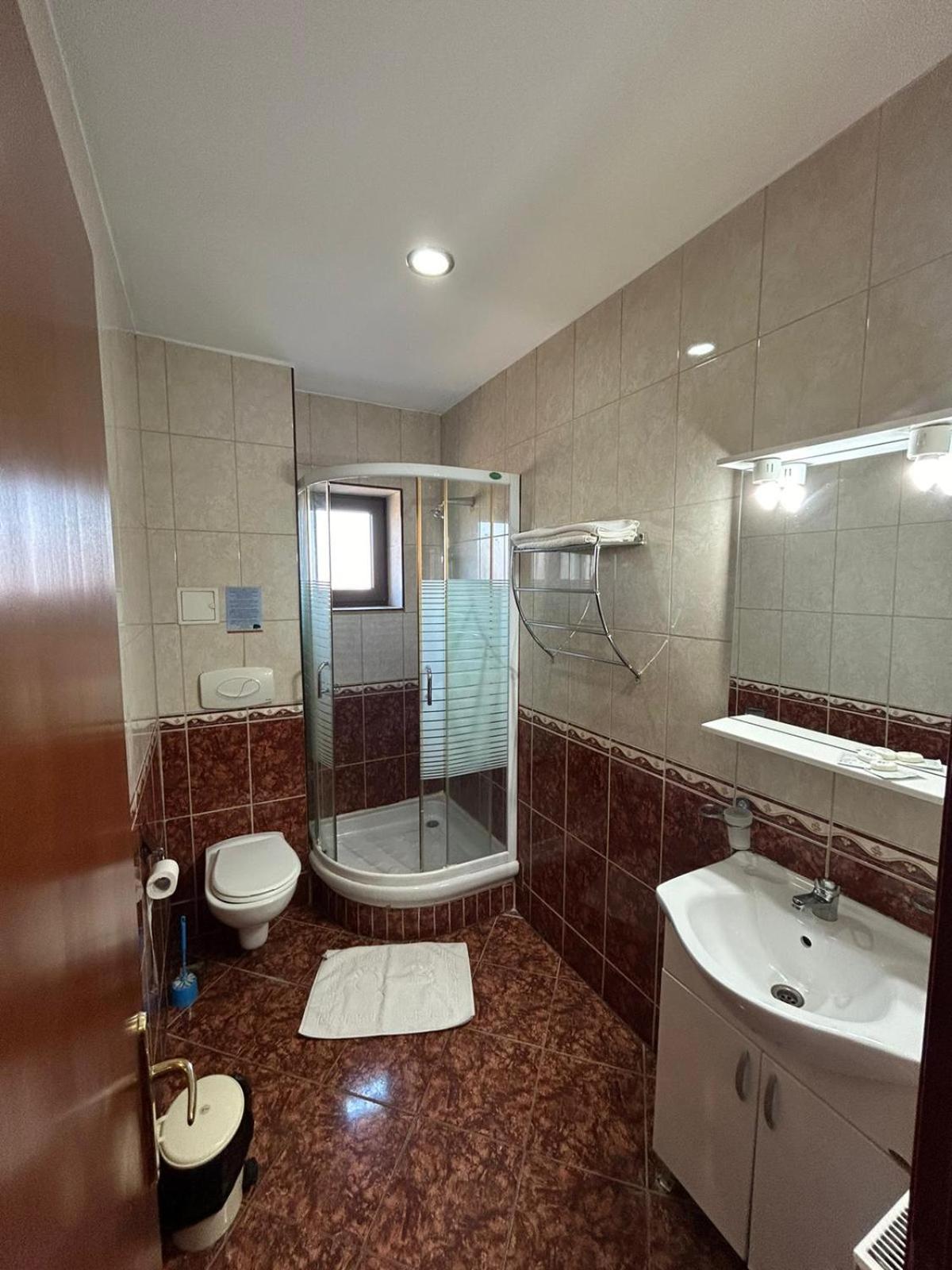Hotel Coral Σάτου Μάρε Εξωτερικό φωτογραφία